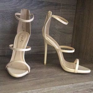 Qupid Nude Sexy Strappy Heel Women’s 7.5